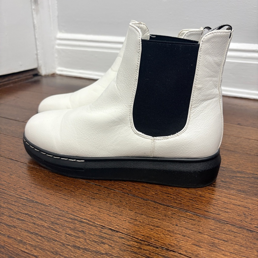 Seven7 White and Black Booties